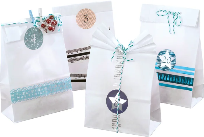 Adventskalender weiß Papiertüten mit Stickern