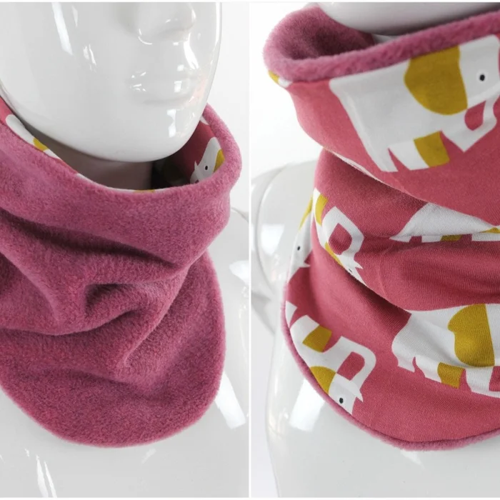 Fleece-Schlupfschal zum Wenden rosa und Elefanten beere