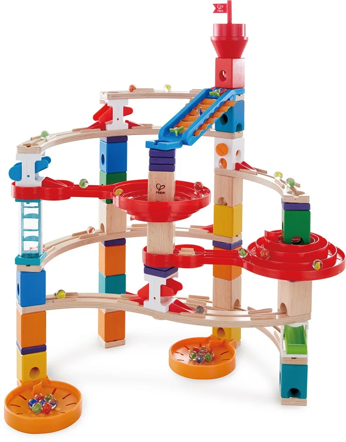 Hape E6024 – Super-Spiralburg, Quadrilla Kugelbahn, Konstruktionsspielzeug mit umfangreichem Zubehör, 129 teilig, aus Holz, ab 4 Jahren, mehrfarbig