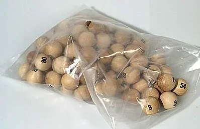 HOT Sports + Toys Bingoballen 75 stuks hout 25mm.genummerd