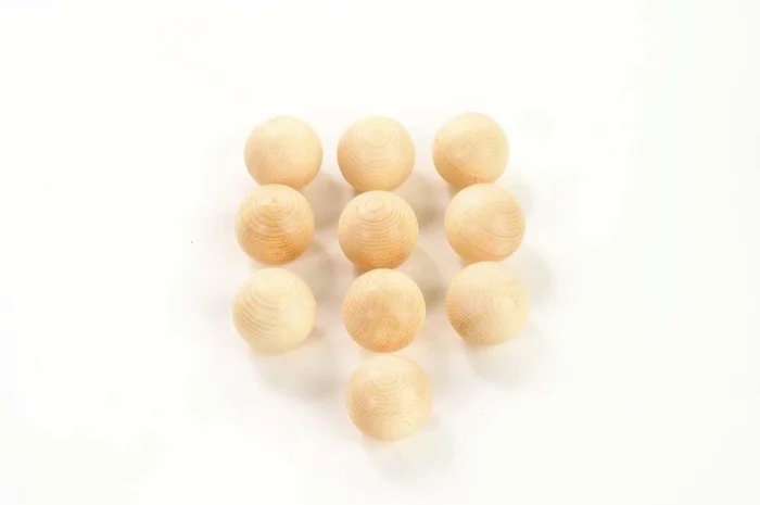 TickiT 73881 Heuristische Holzkugeln, 50 mm, 10 Stück, naturfarben